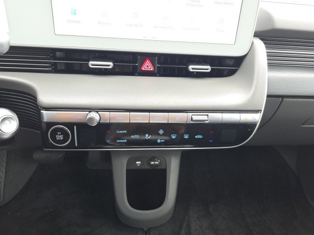 Certified 2024 Hyundai Ioniq 5 SE image 17
