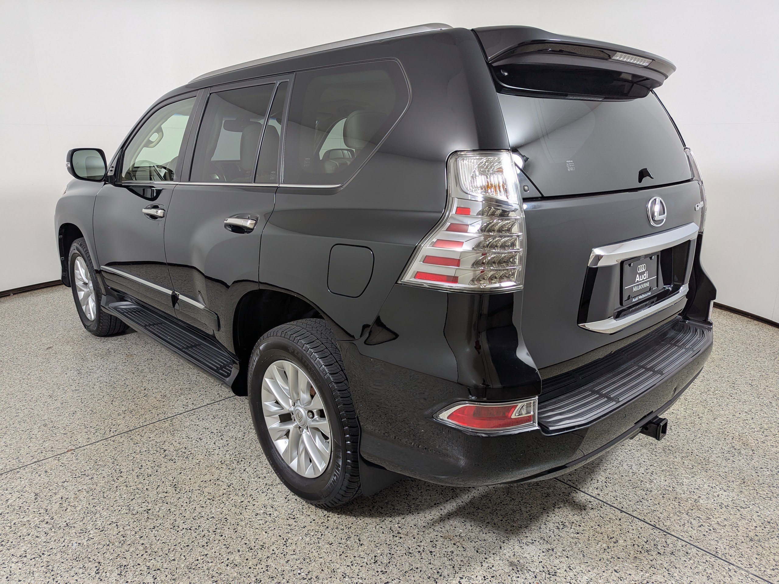 Used 2014 Lexus GX 460 w/ Premium Package image 5