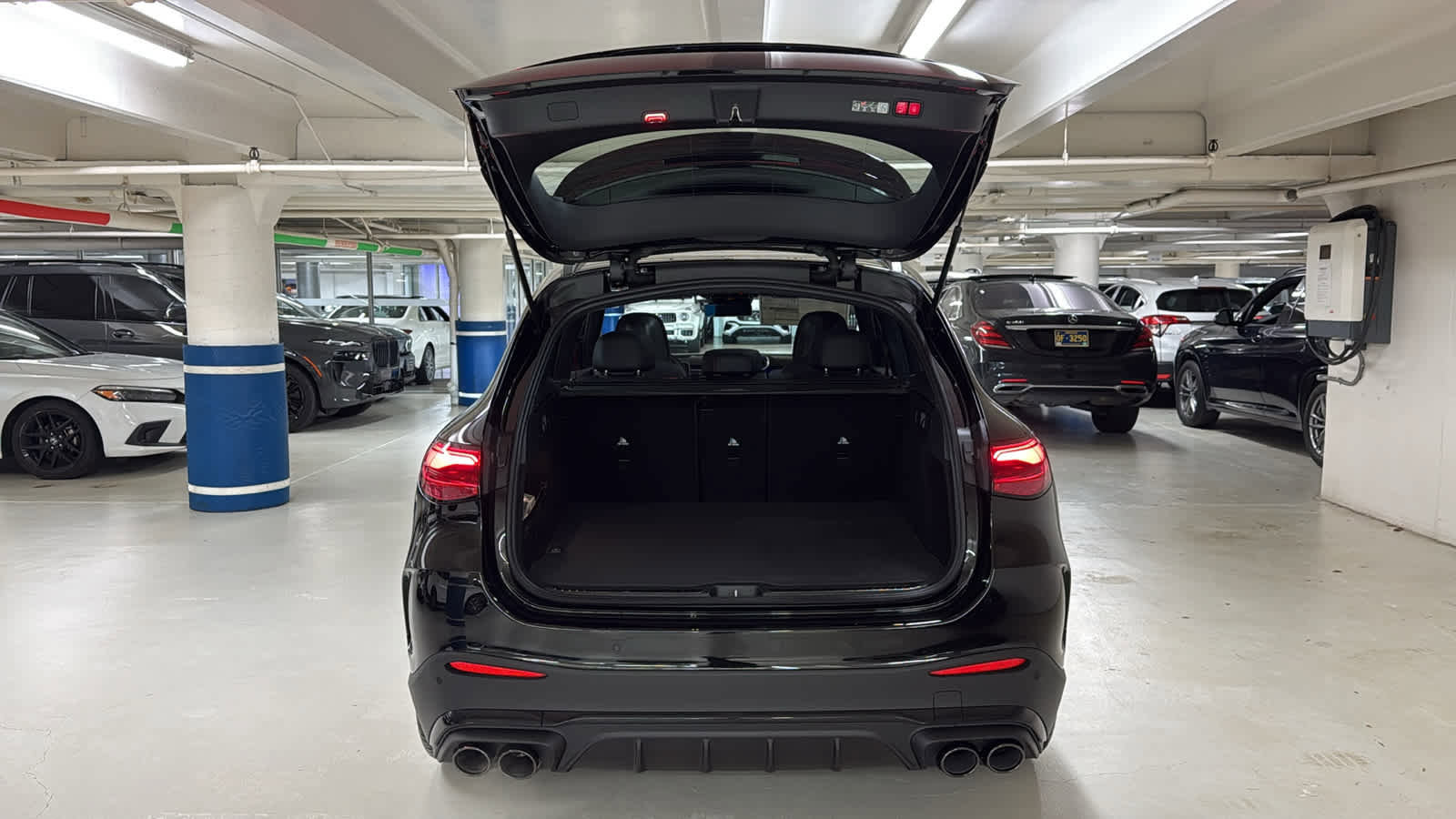 New 2026 Mercedes-Benz GLC 43 AMG 4MATIC image 8