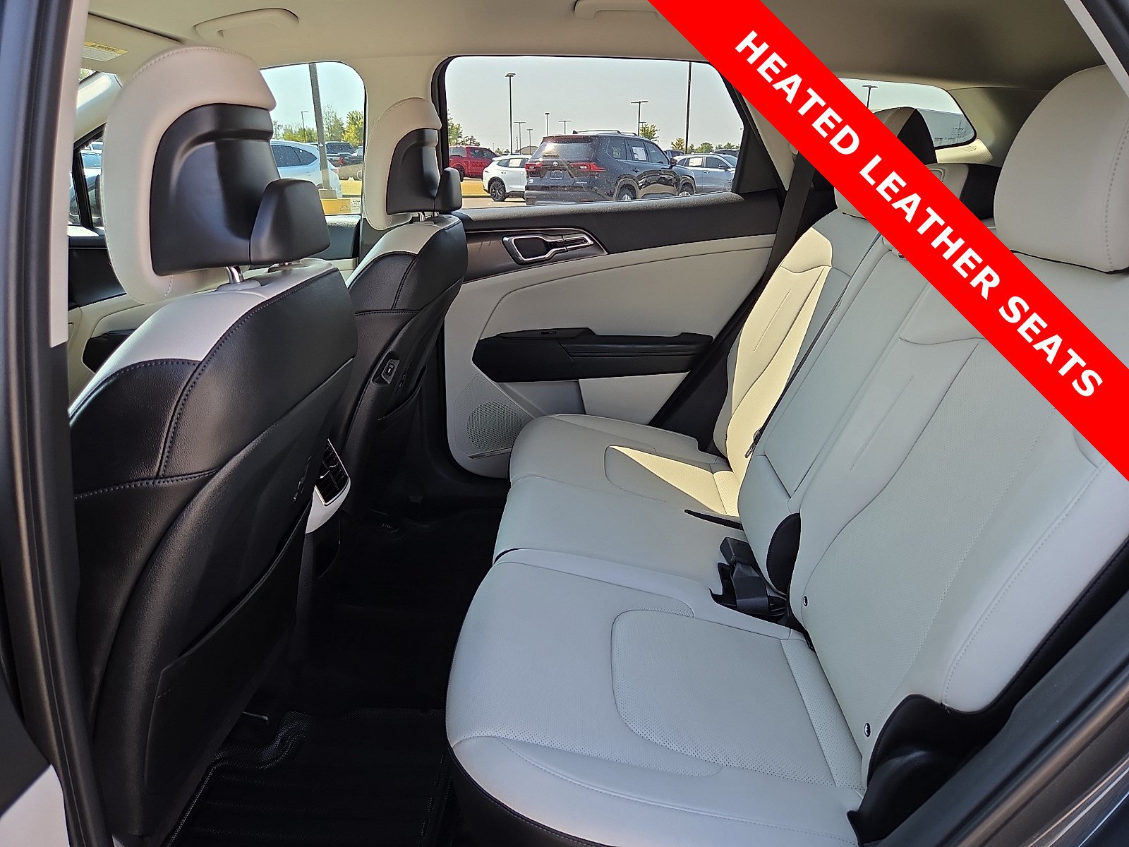 Used 2024 Kia Sportage EX FWD image 10