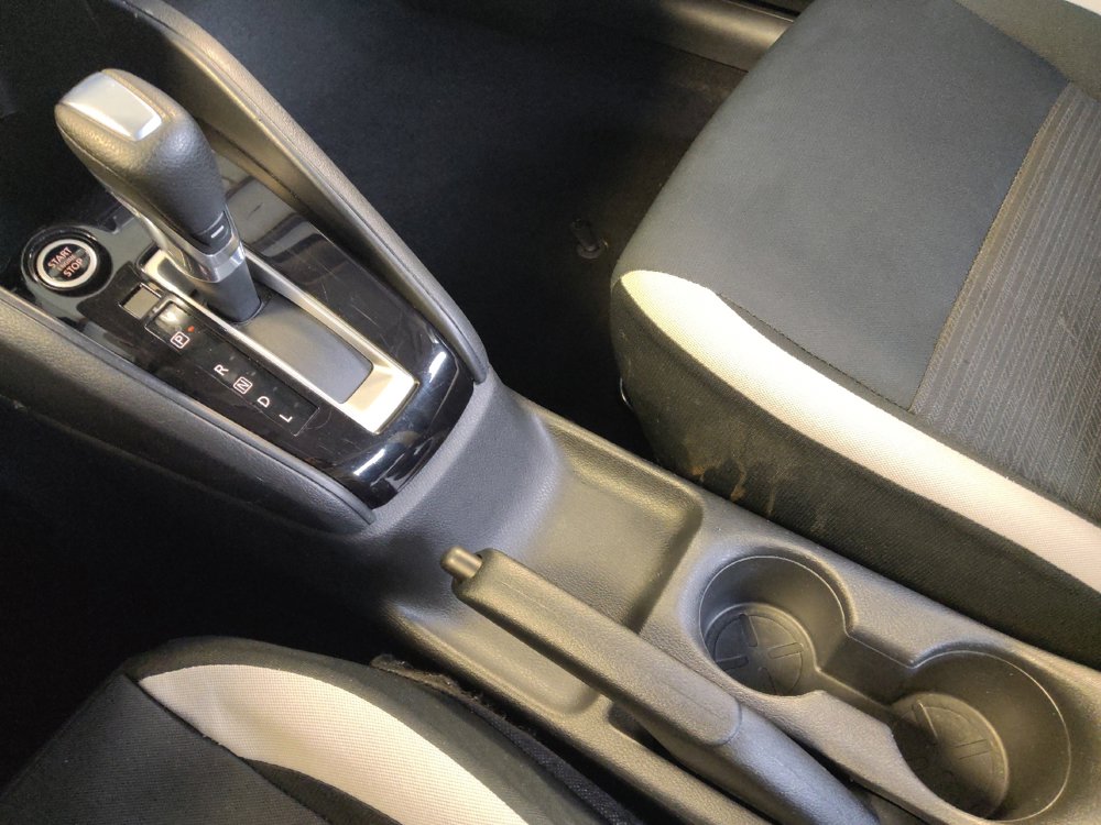 Used 2021 Nissan Versa SV image 26