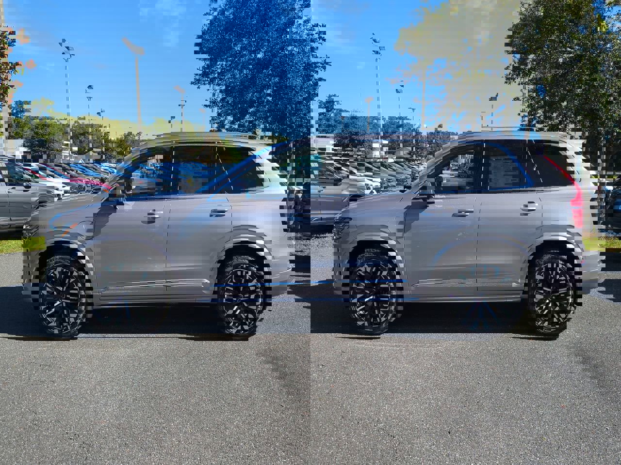 New 2026 Volvo XC90 T8 Plus image 7