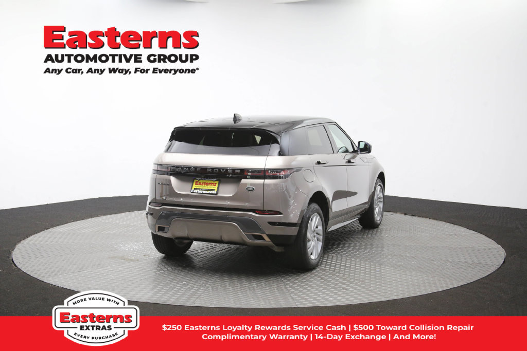 Used 2021 Land Rover Range Rover Evoque R-Dynamic S AWD/4WD image 39