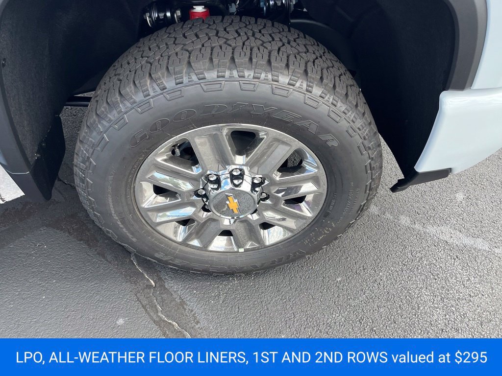 New 2026 Chevrolet Silverado 3500 High Country w/ High Country Premium Package AWD/4WD image 9