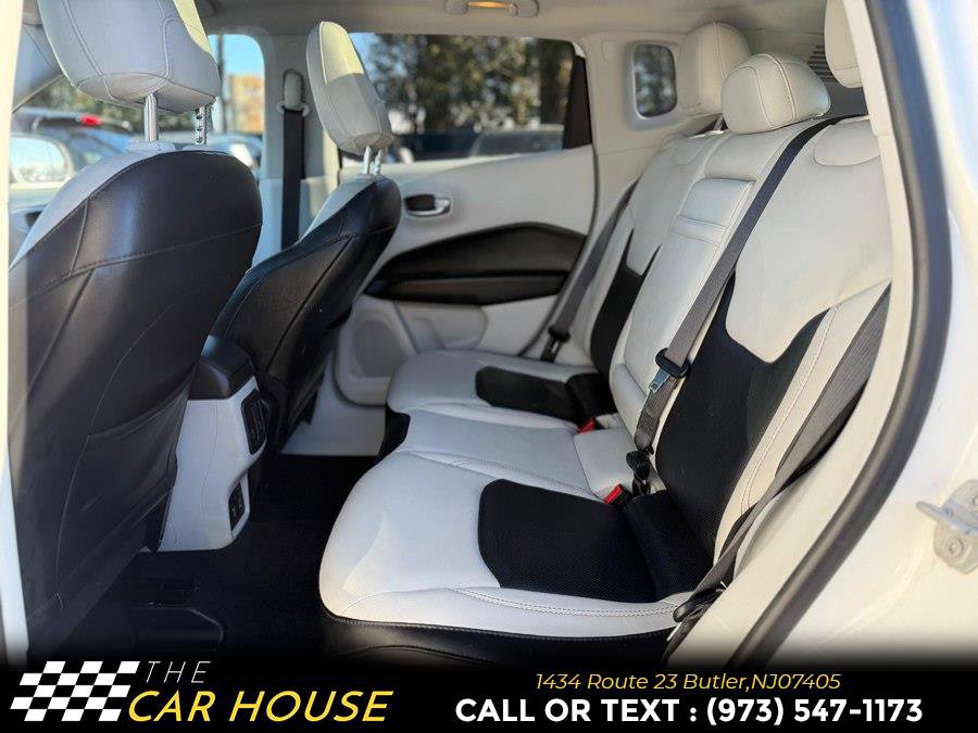 Used 2018 Jeep Compass Limited w/ Navigation Group image 18