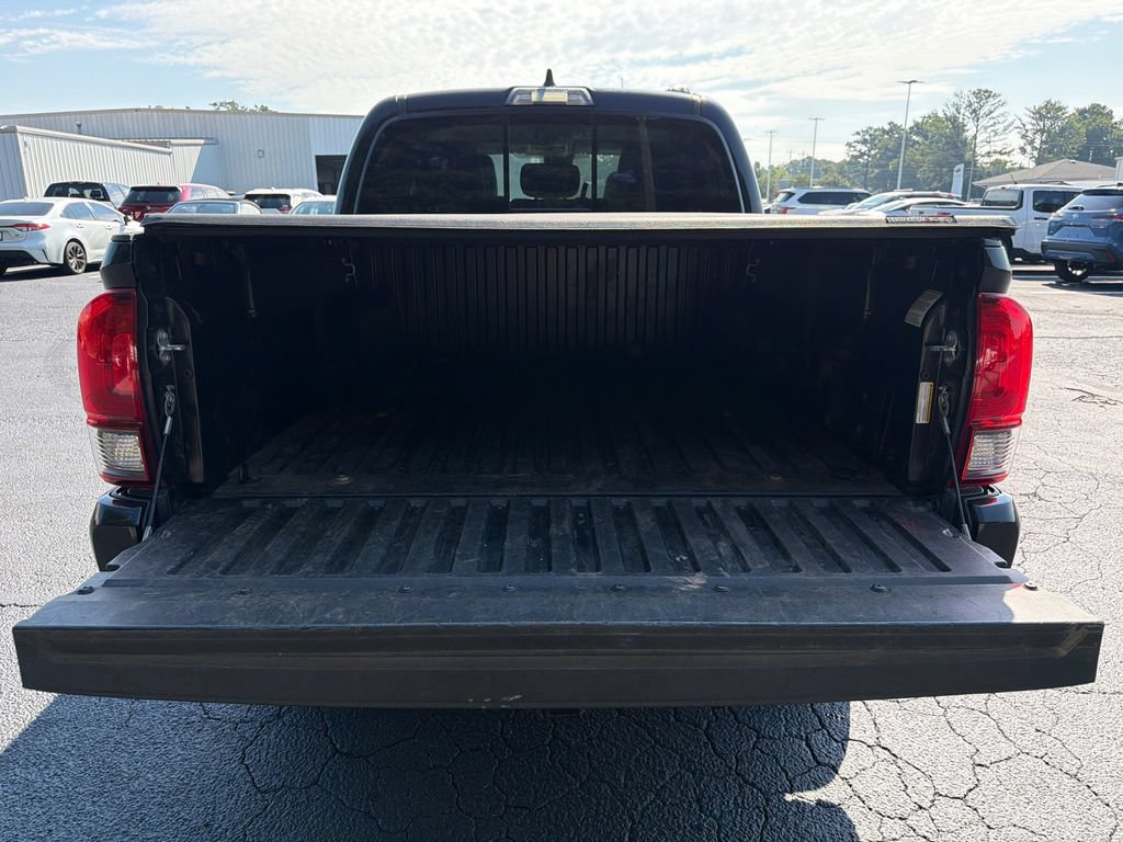 Used 2022 Toyota Tacoma SR5 w/ Technology Package RWD image 22