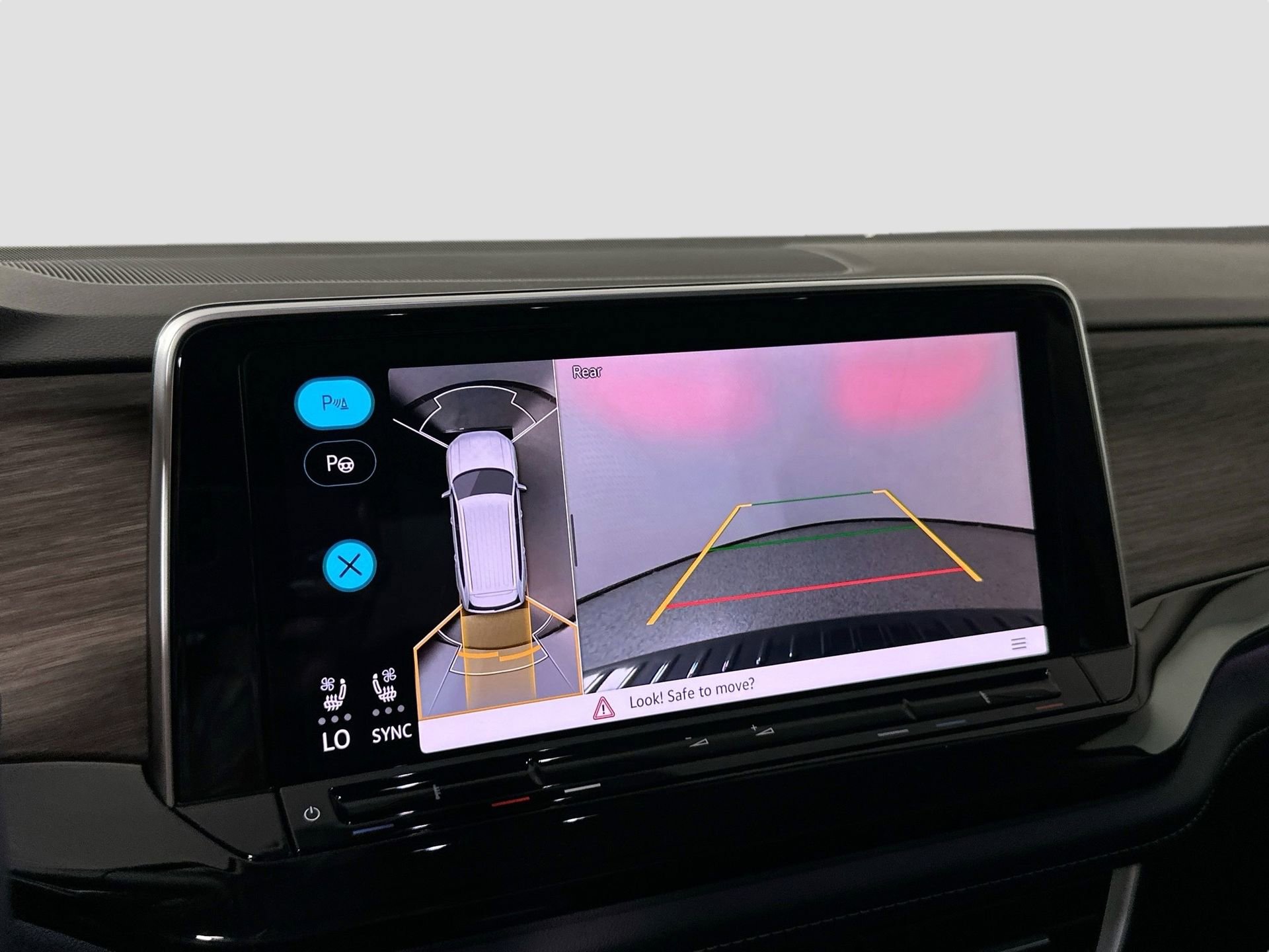 New 2026 Volkswagen Atlas SEL Premium R-Line image 12