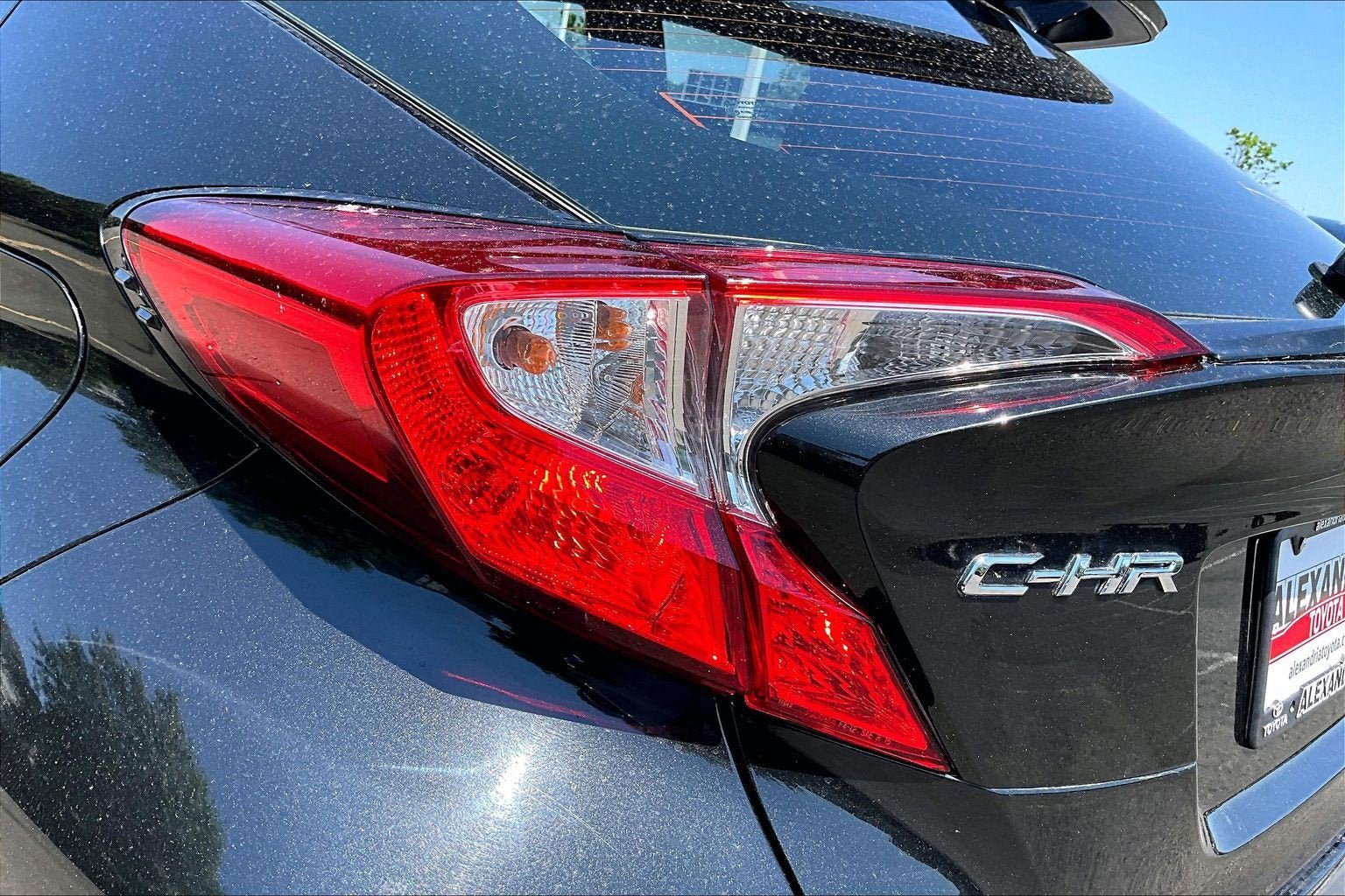 Used 2021 Toyota C-HR LE FWD image 26