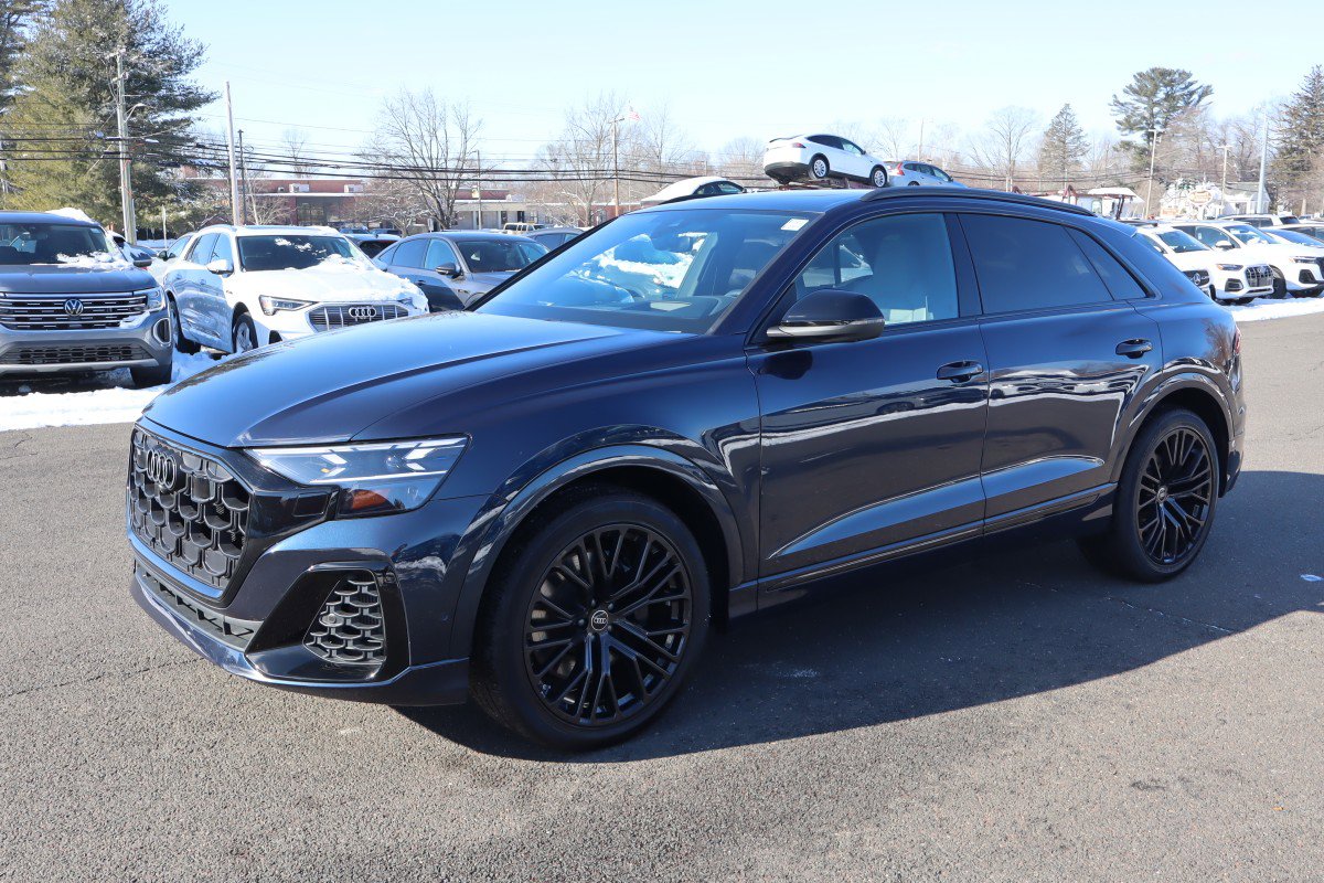 Used 2024 Audi SQ8 Prestige w/ Prestige Package image 1
