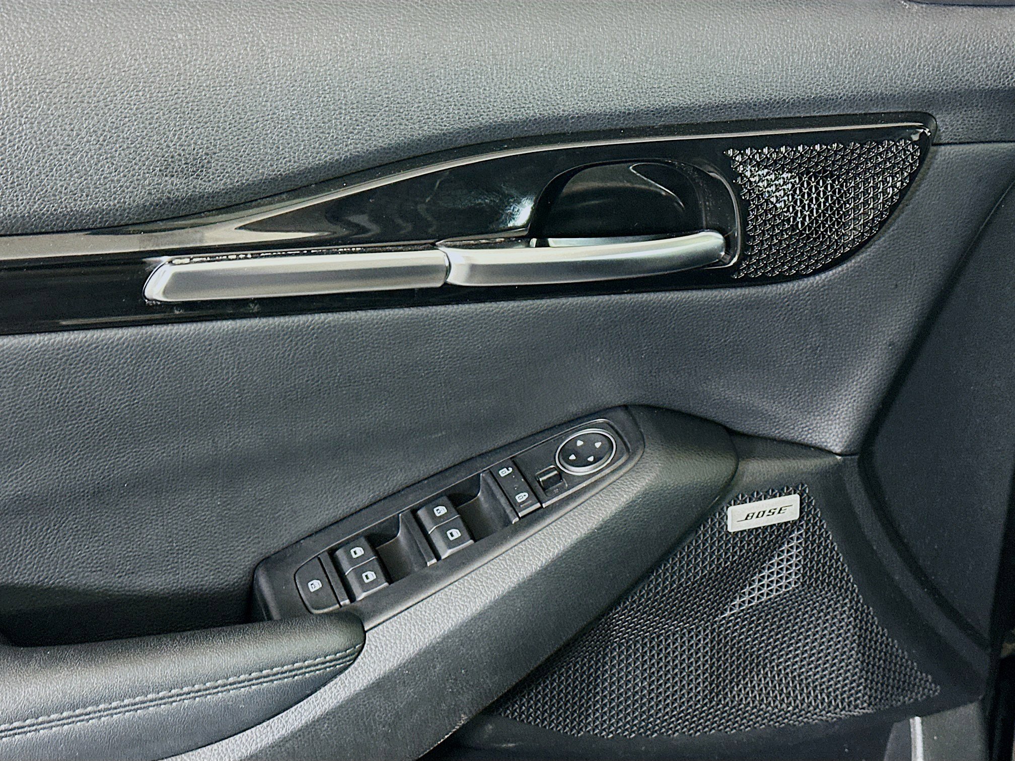 Used 2022 Kia Seltos SX w/ Sunroof Package image 15