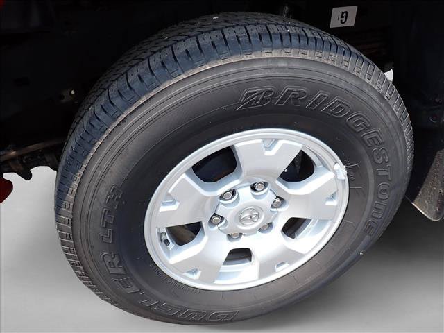 Used 2013 Toyota Tacoma 4x4 Double Cab w/ SR5 Pkg image 8