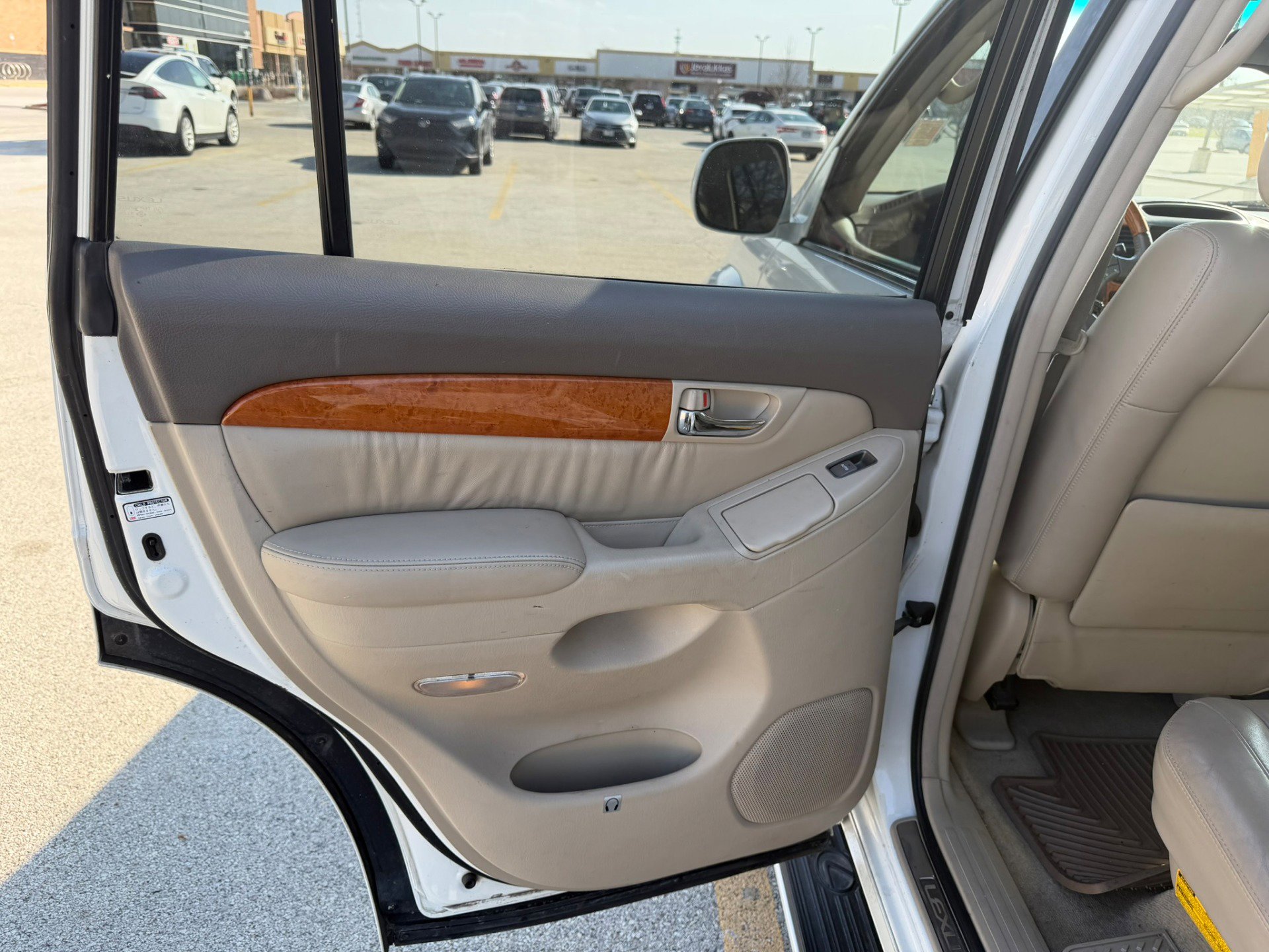 Used 2005 Lexus GX 470 image 12