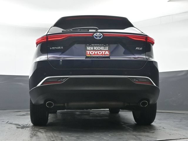 Certified 2024 Toyota Venza XLE AWD/4WD image 35