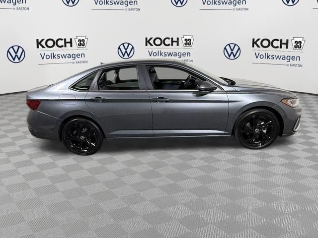 New 2026 Volkswagen Jetta SE FWD image 9