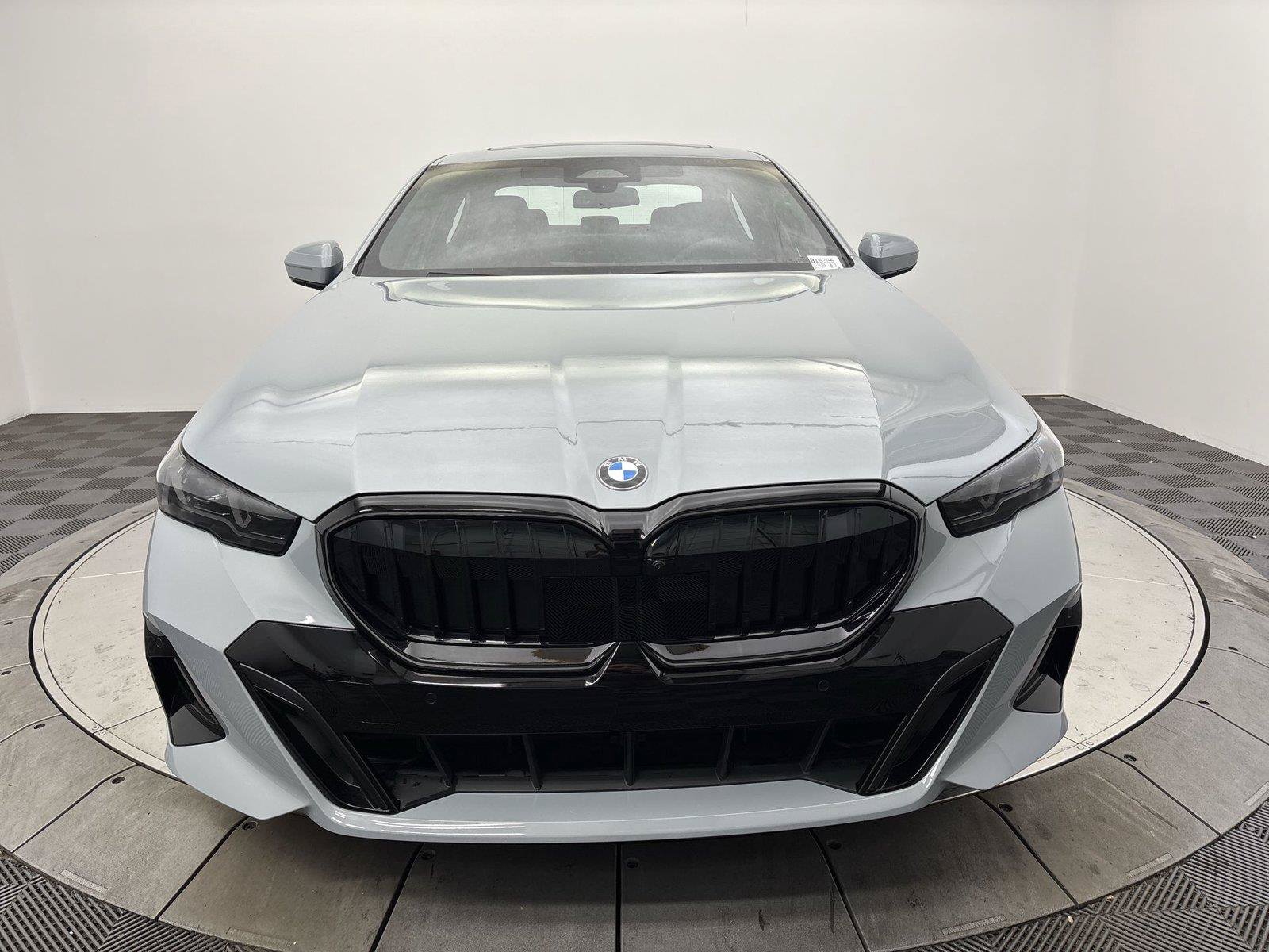 New 2027 BMW 540i xDrive w/ M Sport Package AWD/4WD image 14