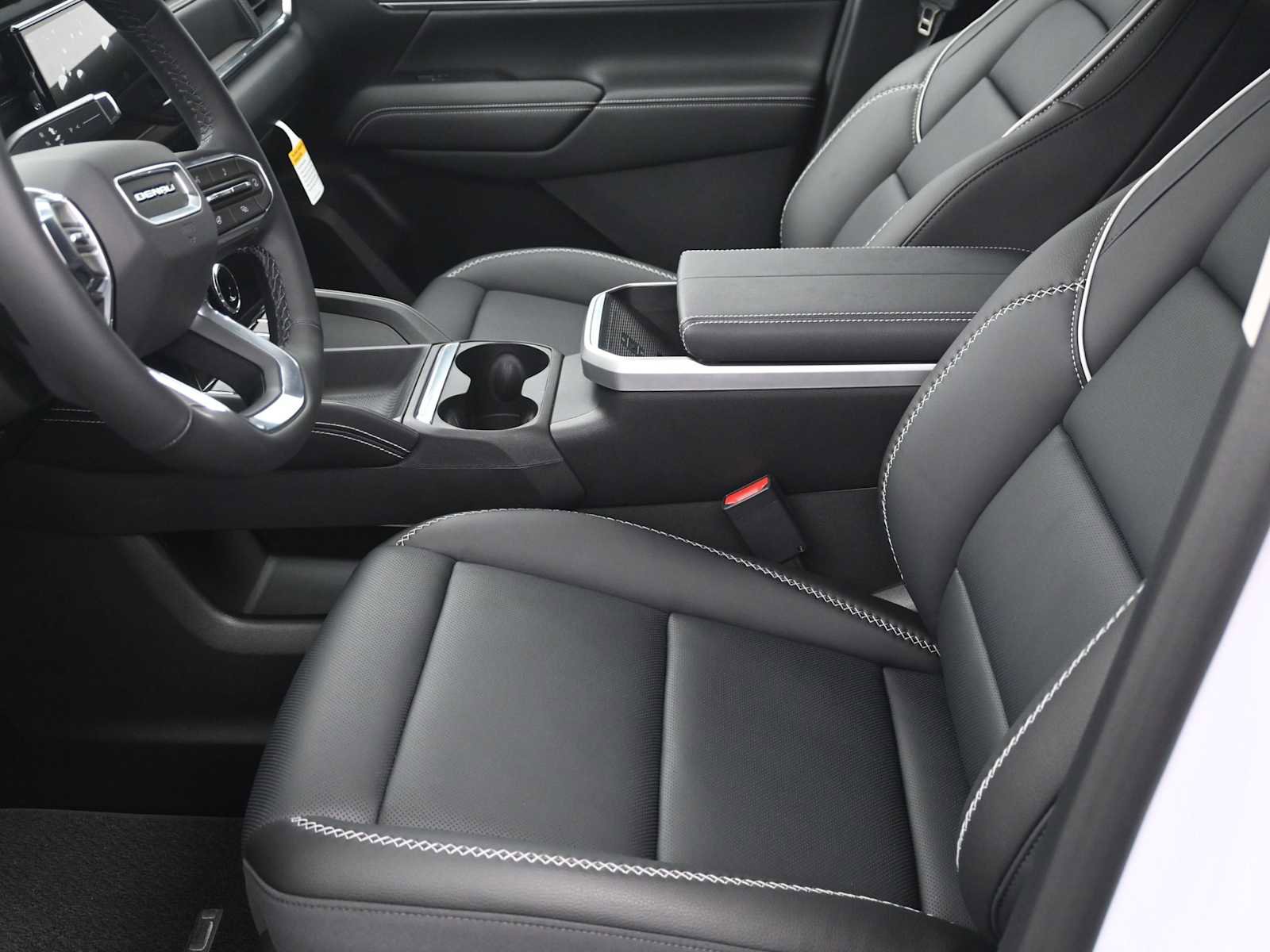 New 2026 GMC Terrain Denali image 13