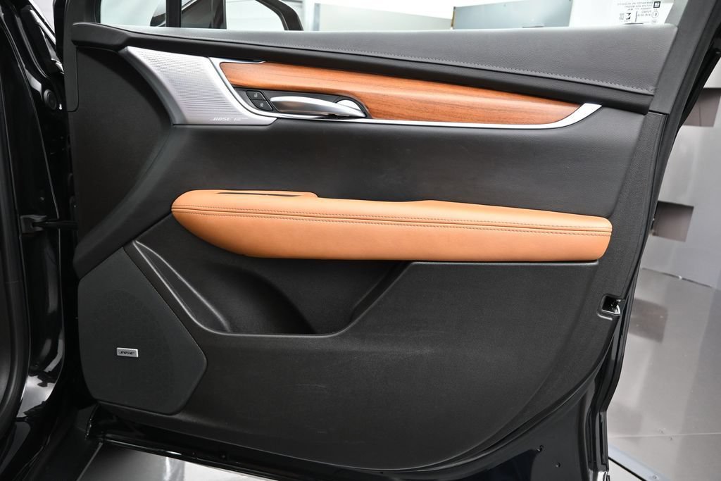 Certified 2023 Cadillac XT5 Premium Luxury AWD/4WD image 34