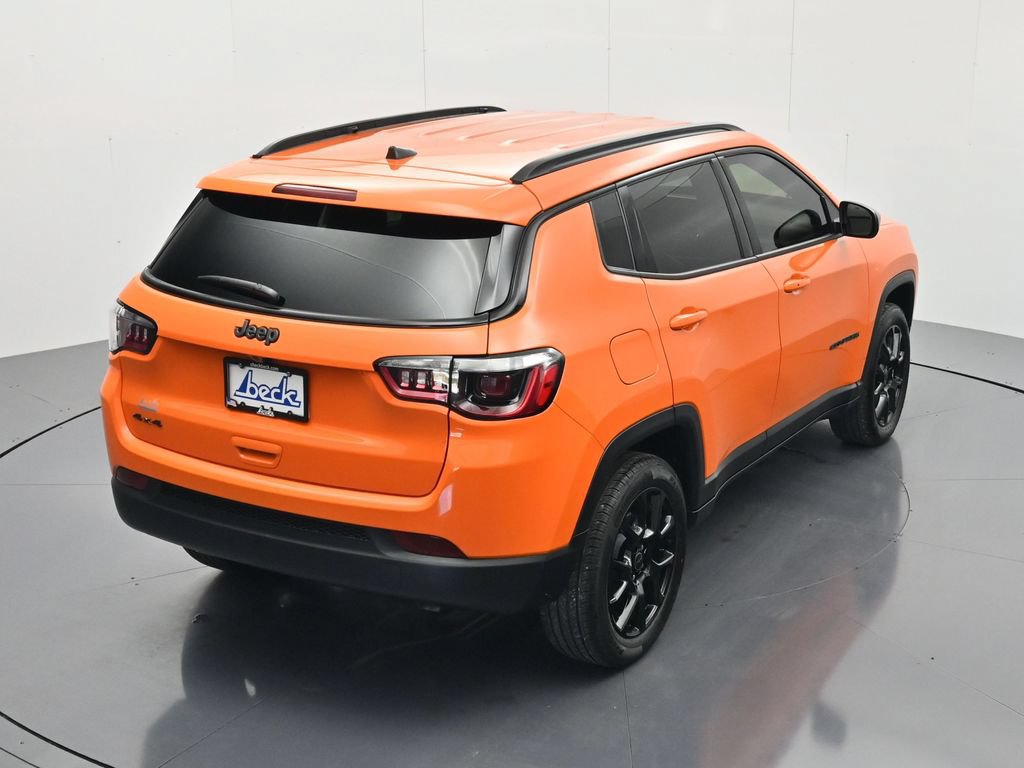 New 2026 Jeep Compass Latitude AWD/4WD image 32