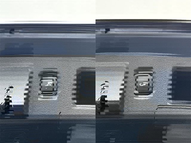 Used 2023 Hyundai Santa Fe SEL image 16