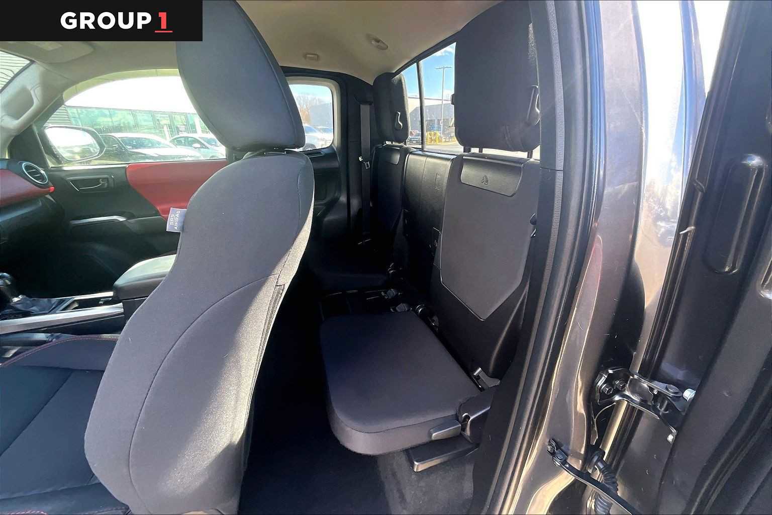 Certified 2022 Toyota Tacoma SR5 image 21