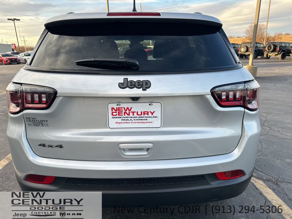 New 2026 Jeep Compass Latitude image 6