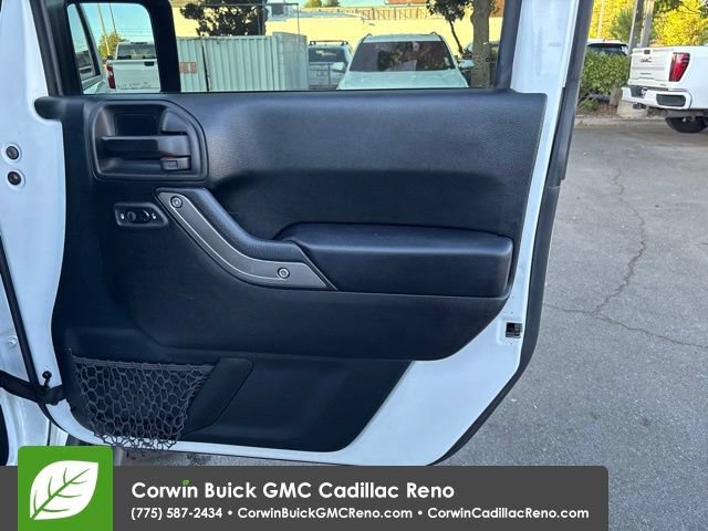 Used 2018 Jeep Wrangler Unlimited Sport S AWD/4WD image 37
