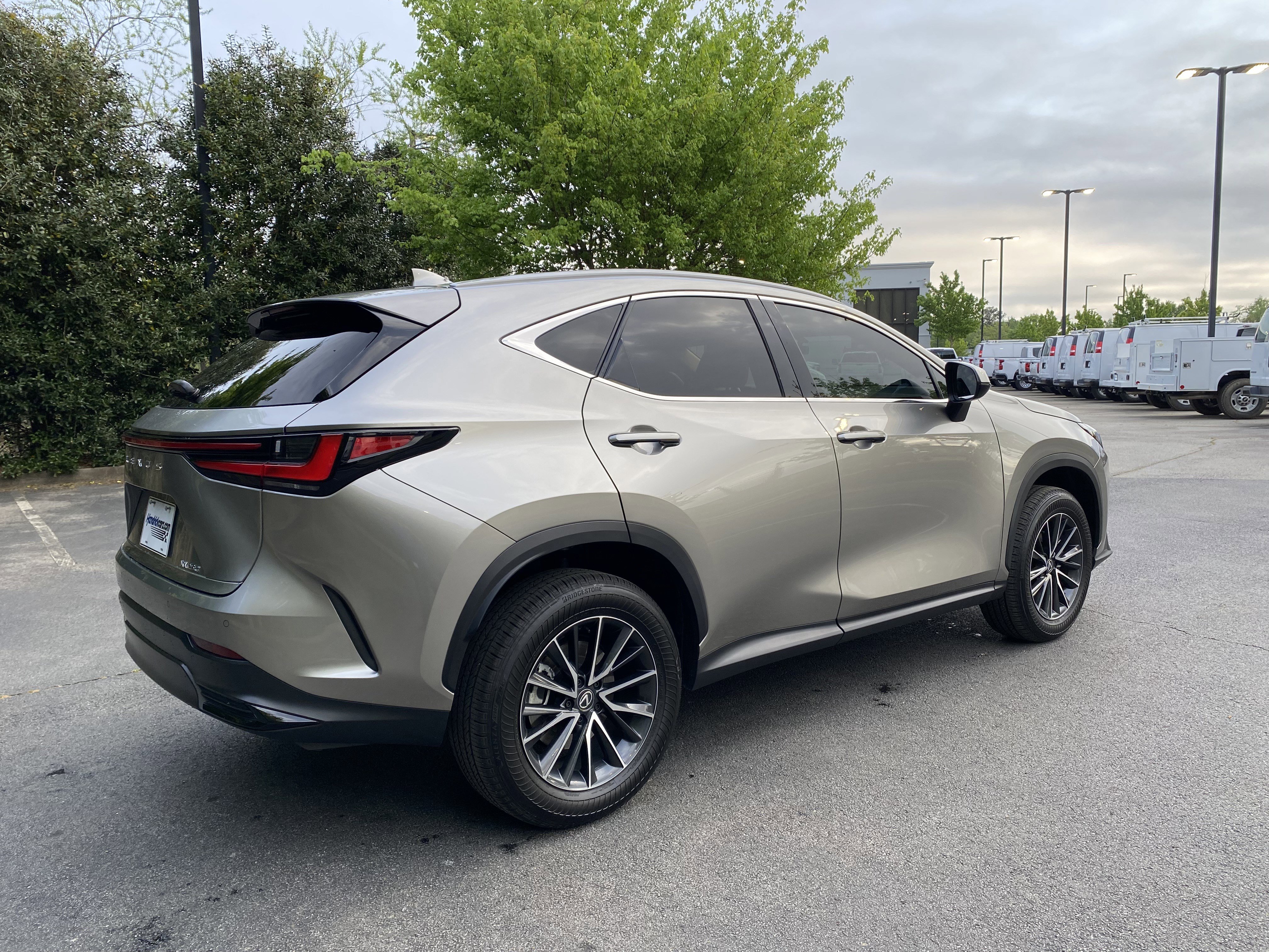 Used 2024 Lexus NX 250 FWD w/ Cold Area Package image 9
