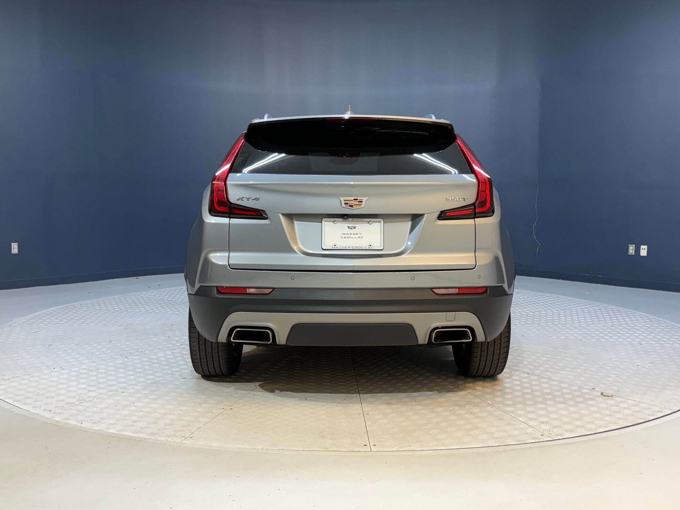 Certified 2023 Cadillac XT4 Premium Luxury image 10