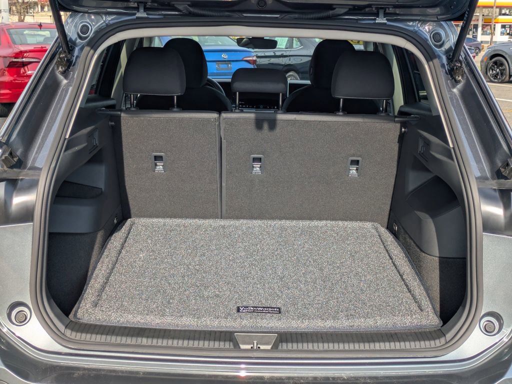 Certified 2025 Volkswagen Tiguan S image 13