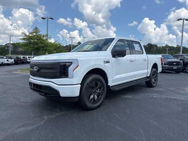 New 2025 Ford F150 Lightning Flash image 3