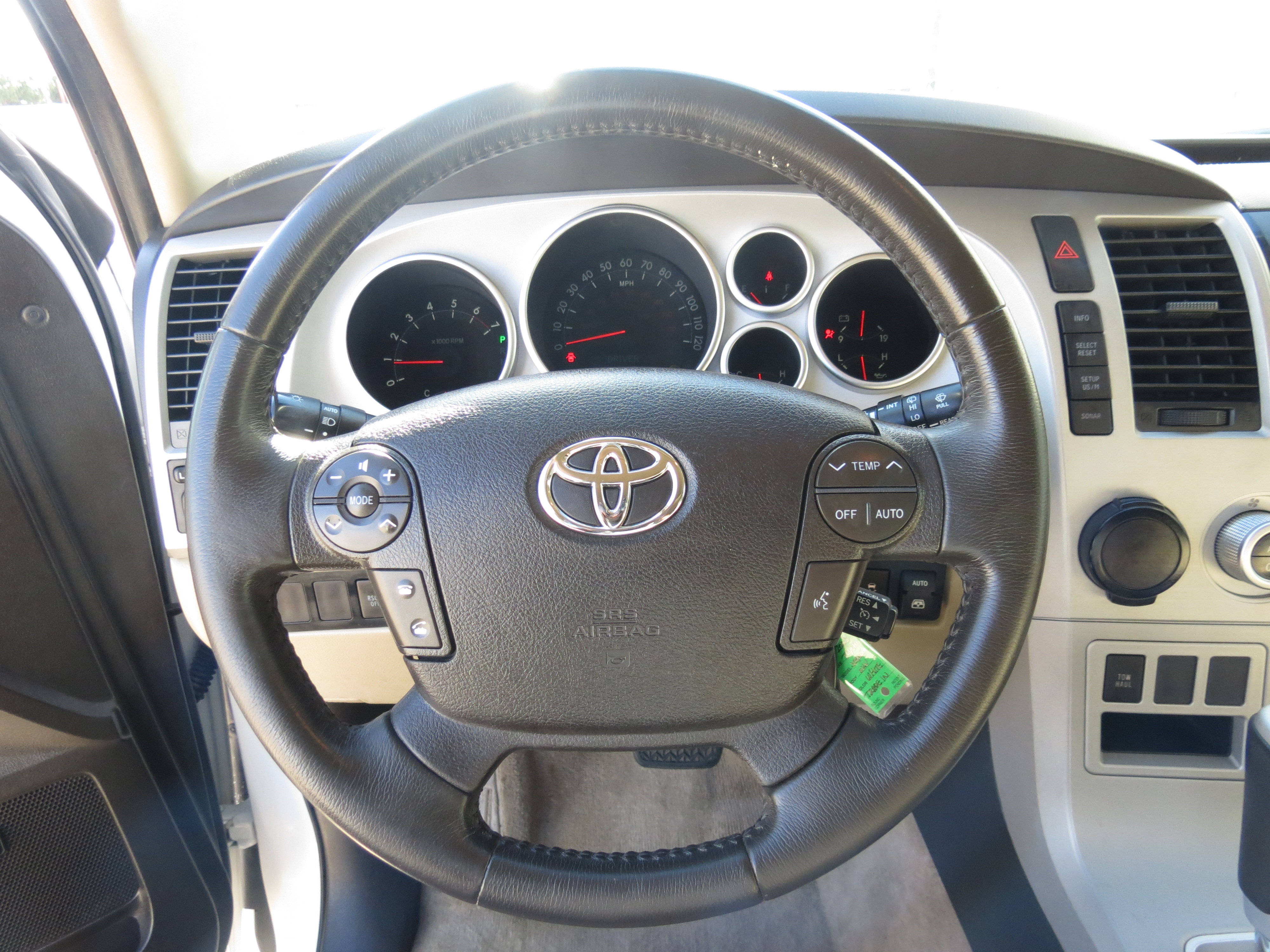 Used 2008 Toyota Sequoia Limited RWD image 13