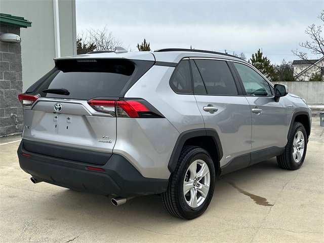 Certified 2021 Toyota RAV4 LE image 4