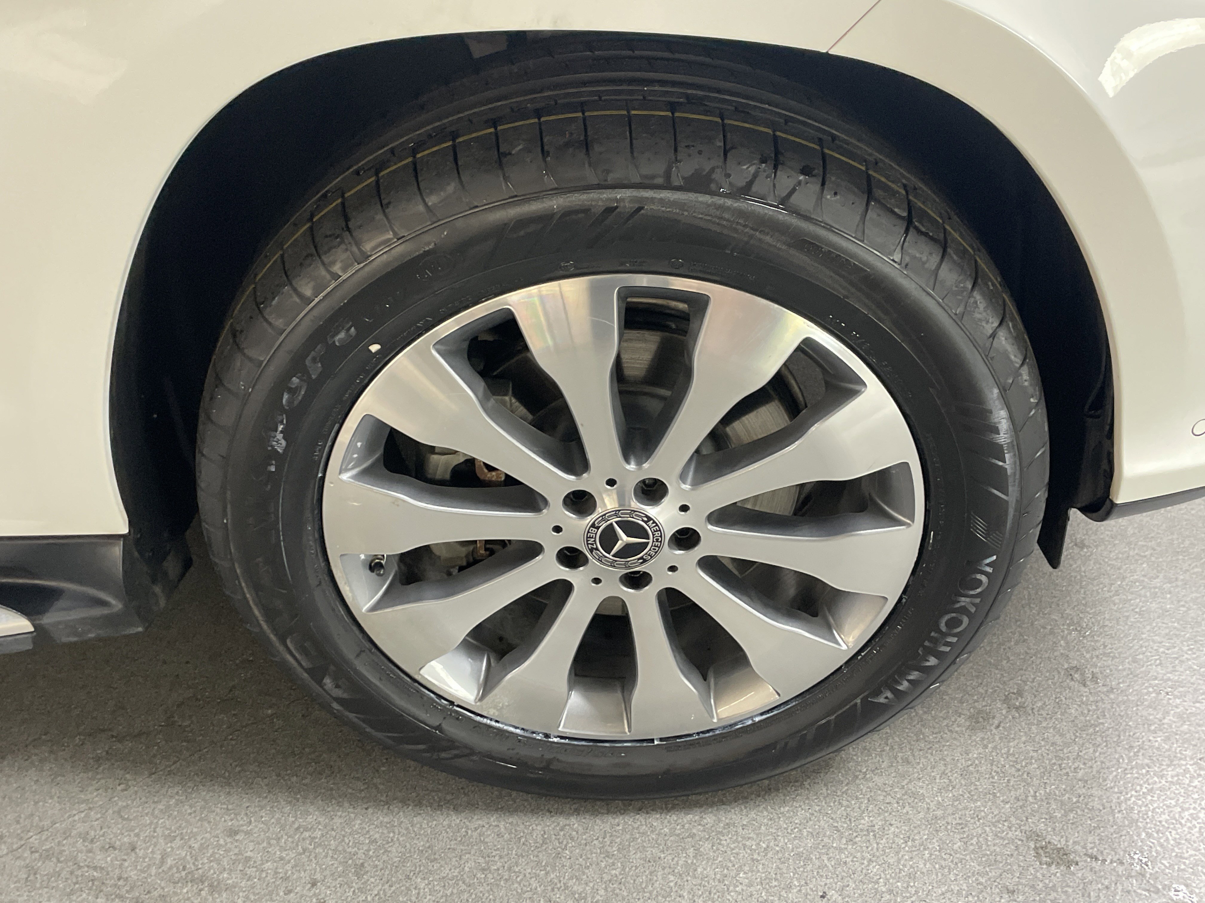 Used 2018 Mercedes-Benz GLS 450 4MATIC image 13