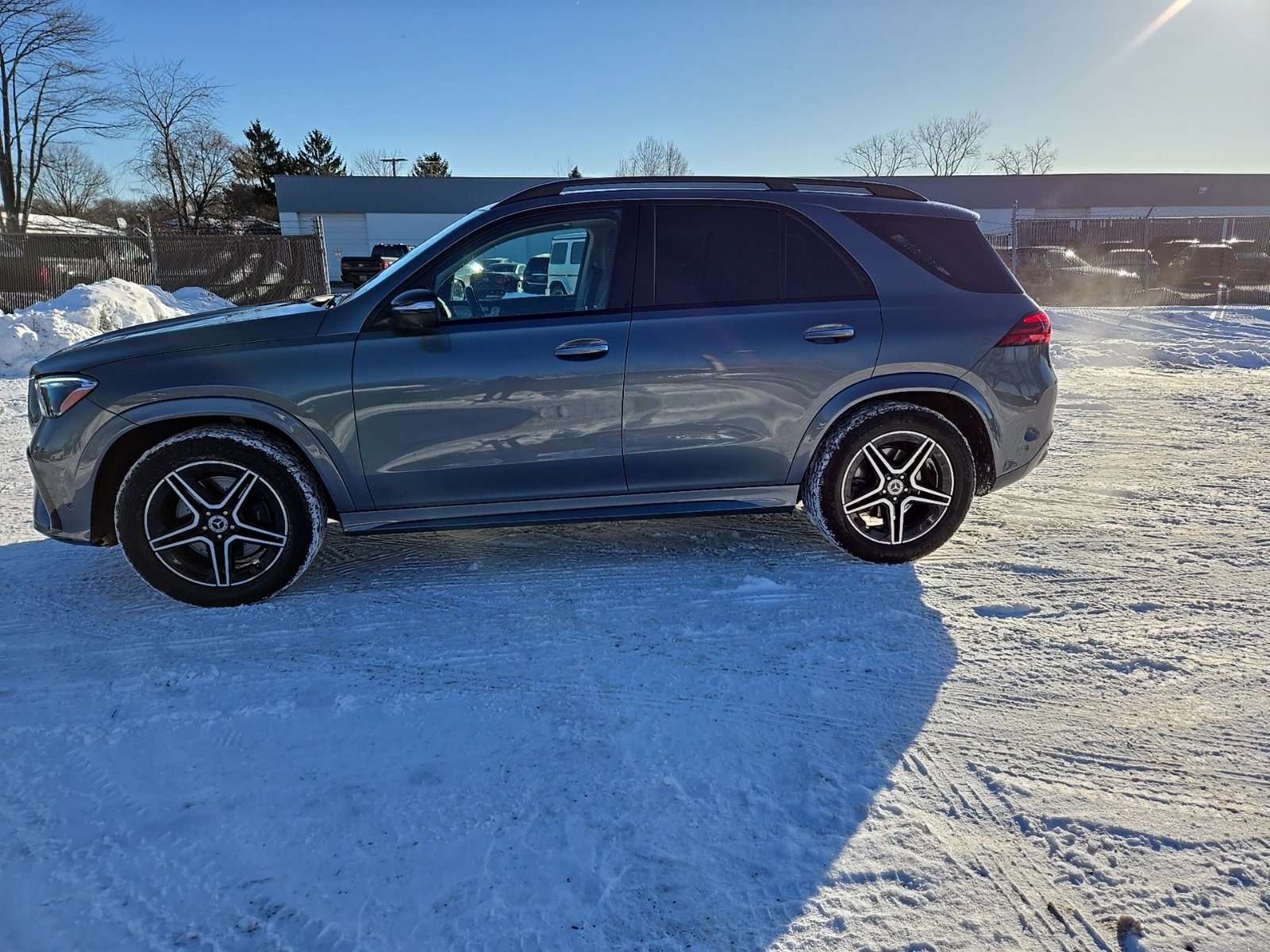 Certified 2024 Mercedes-Benz GLE 350 4MATIC image 2