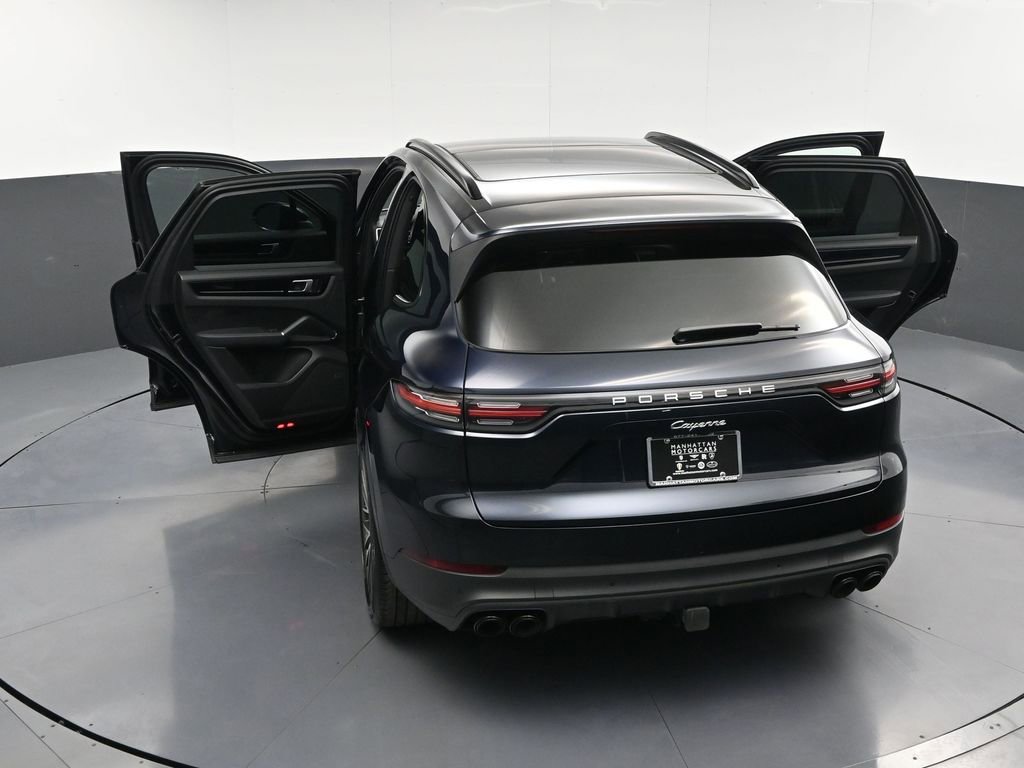Certified 2022 Porsche Cayenne AWD/4WD image 35