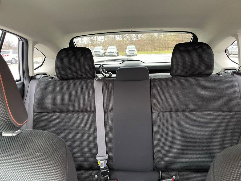 Used 2017 Subaru Crosstrek 2.0i Premium image 12