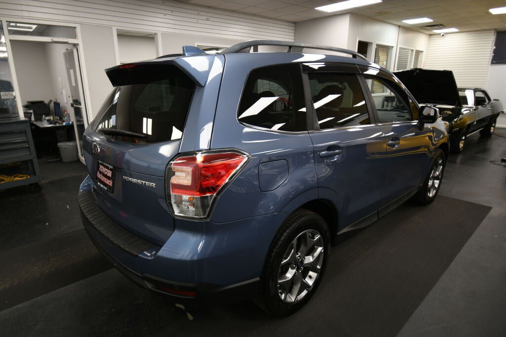 Used 2018 Subaru Forester 2.5i Touring w/ 50th Anniversary Edition AWD/4WD image 8