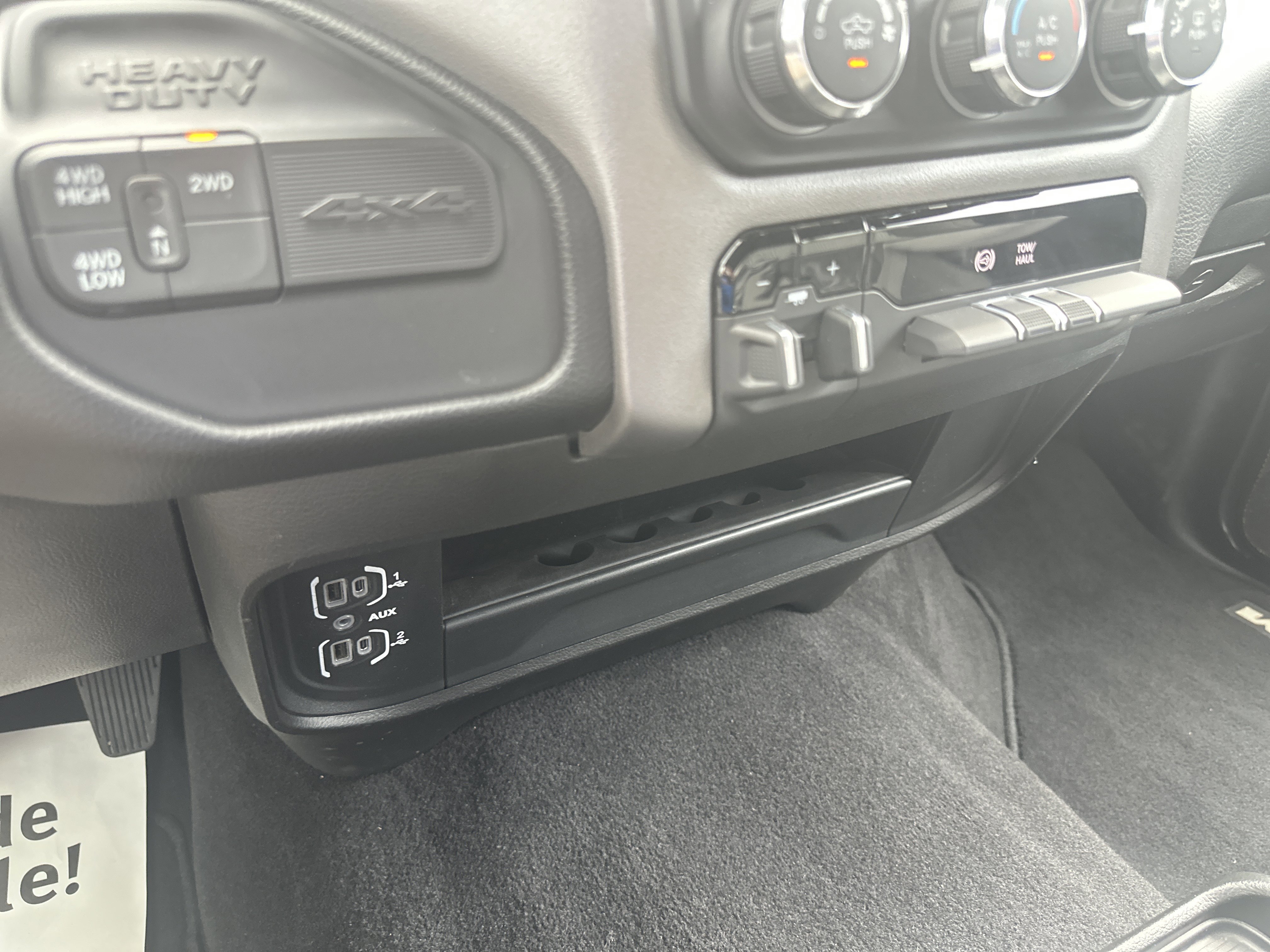 Used 2024 RAM 2500 Big Horn image 34