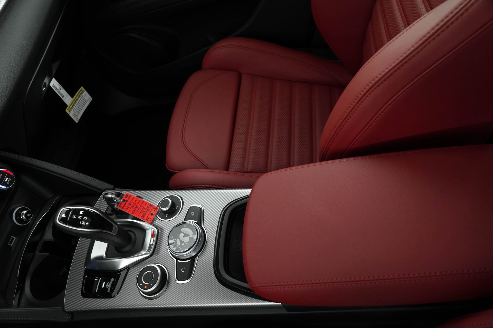 New 2025 Alfa Romeo Stelvio Sprint image 27