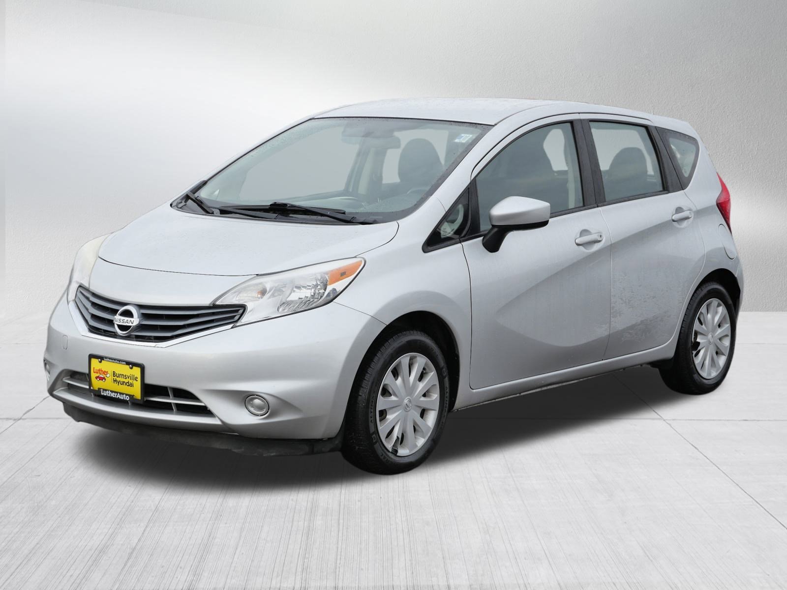Used 2016 Nissan Versa Note SV image 3