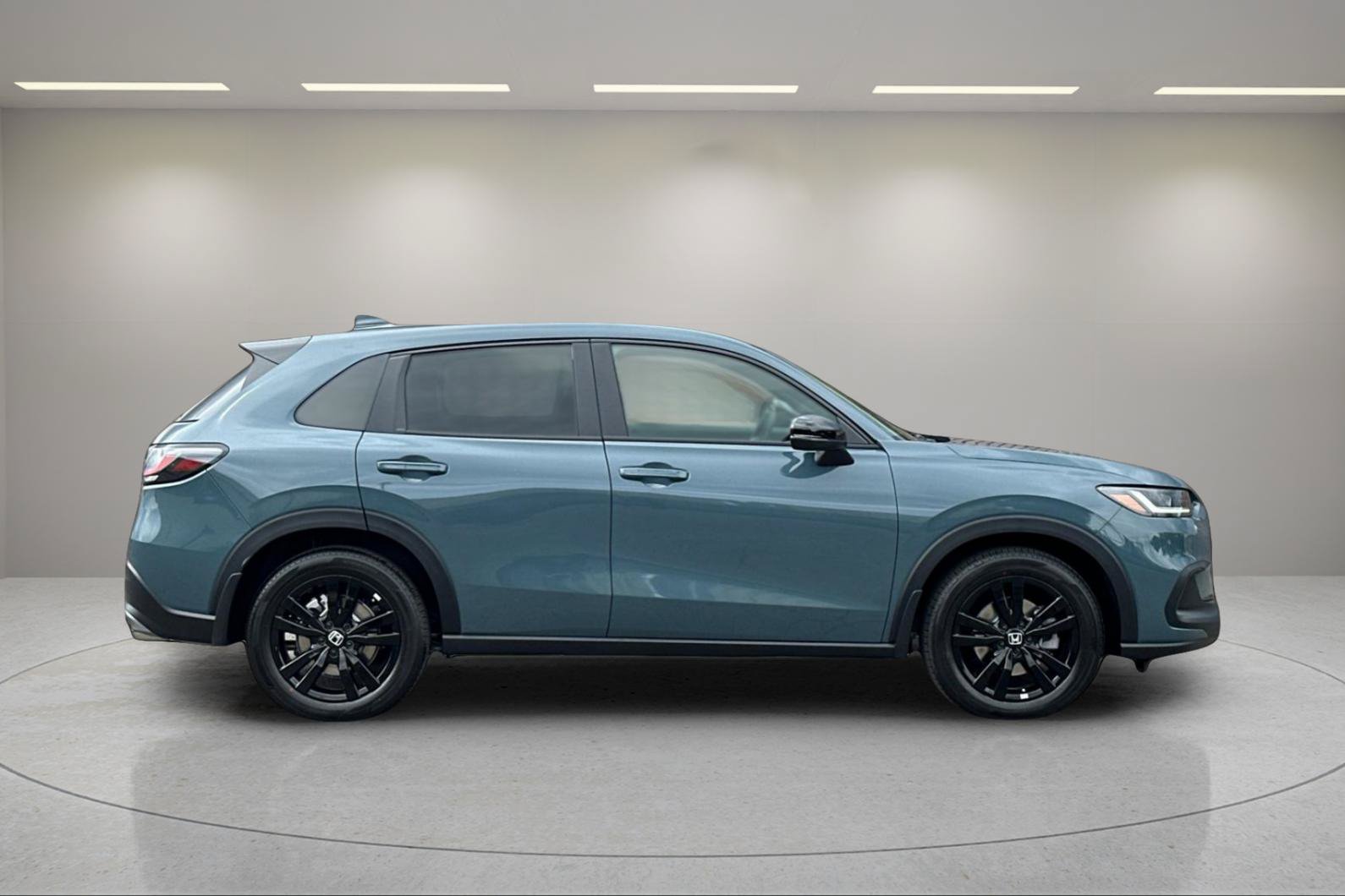 New 2027 Honda HR-V Sport image 2