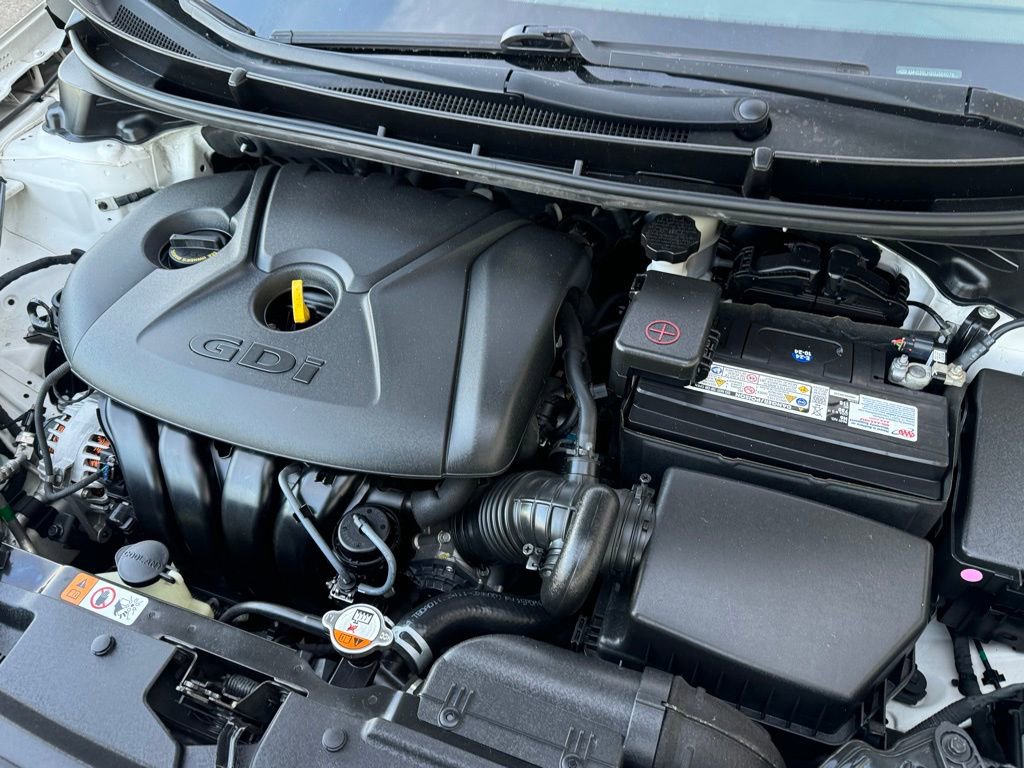 Used 2016 Hyundai Elantra GT w/ Option Group 02 image 30