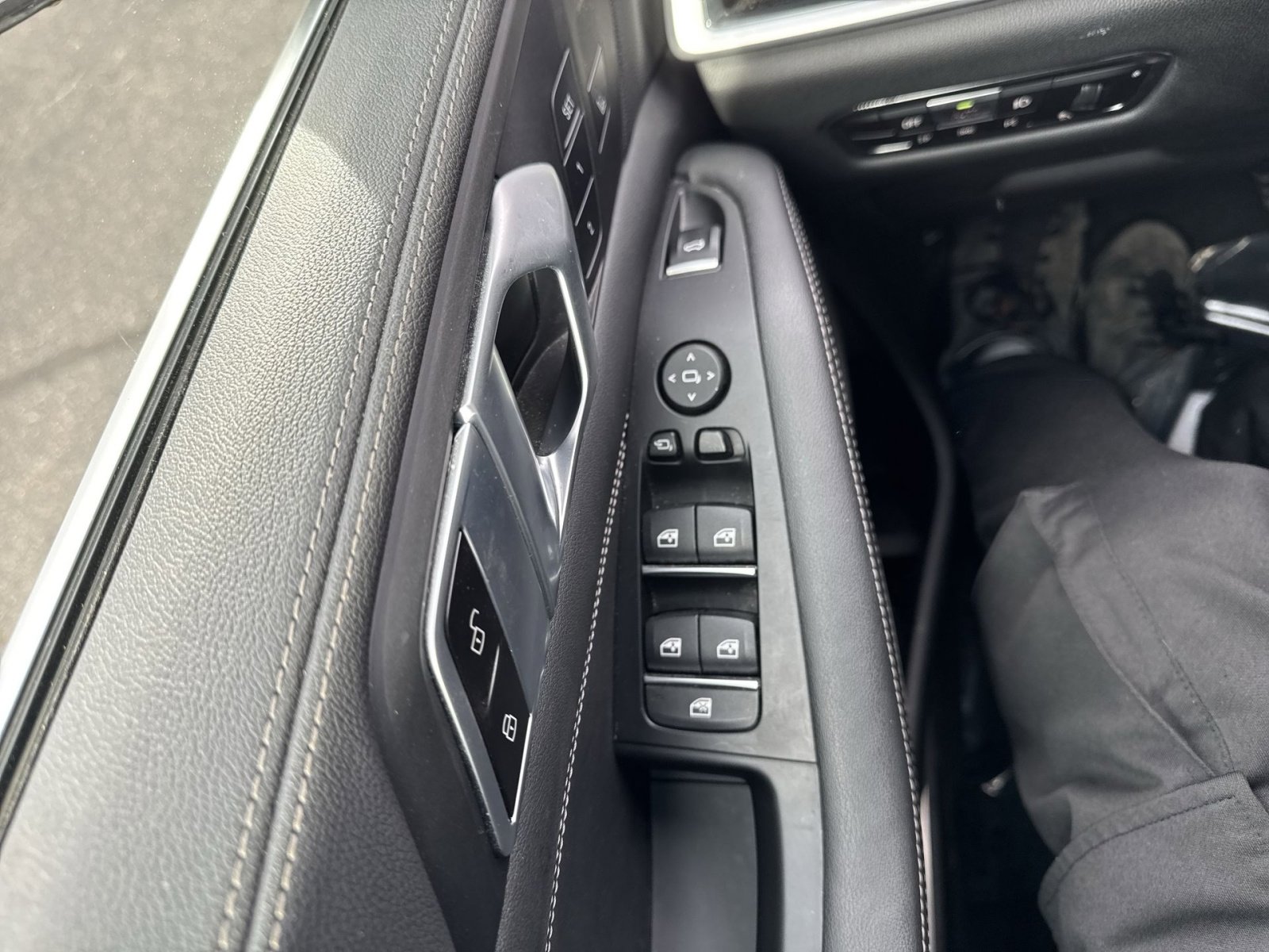 Used 2023 BMW X5 xDrive40i image 9