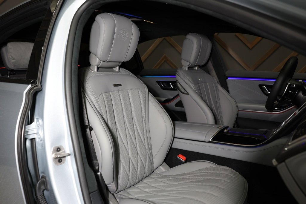 Used 2025 Mercedes-Benz S 63 AMG S image 42