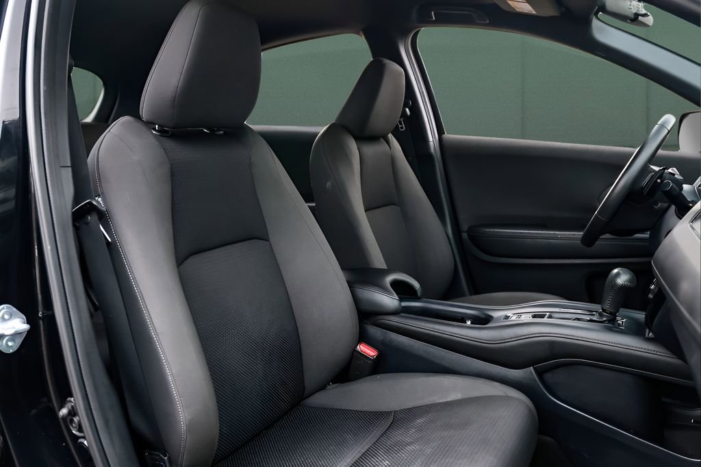 Used 2021 Honda HR-V Sport image 21