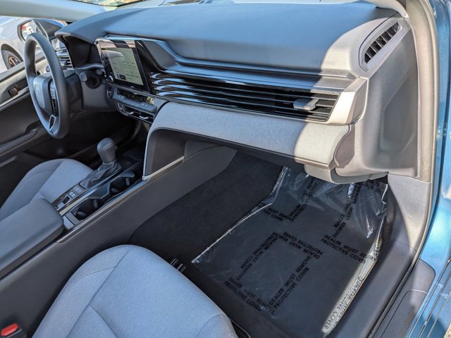 Used 2025 Toyota Camry LE w/ Convenience Package image 21