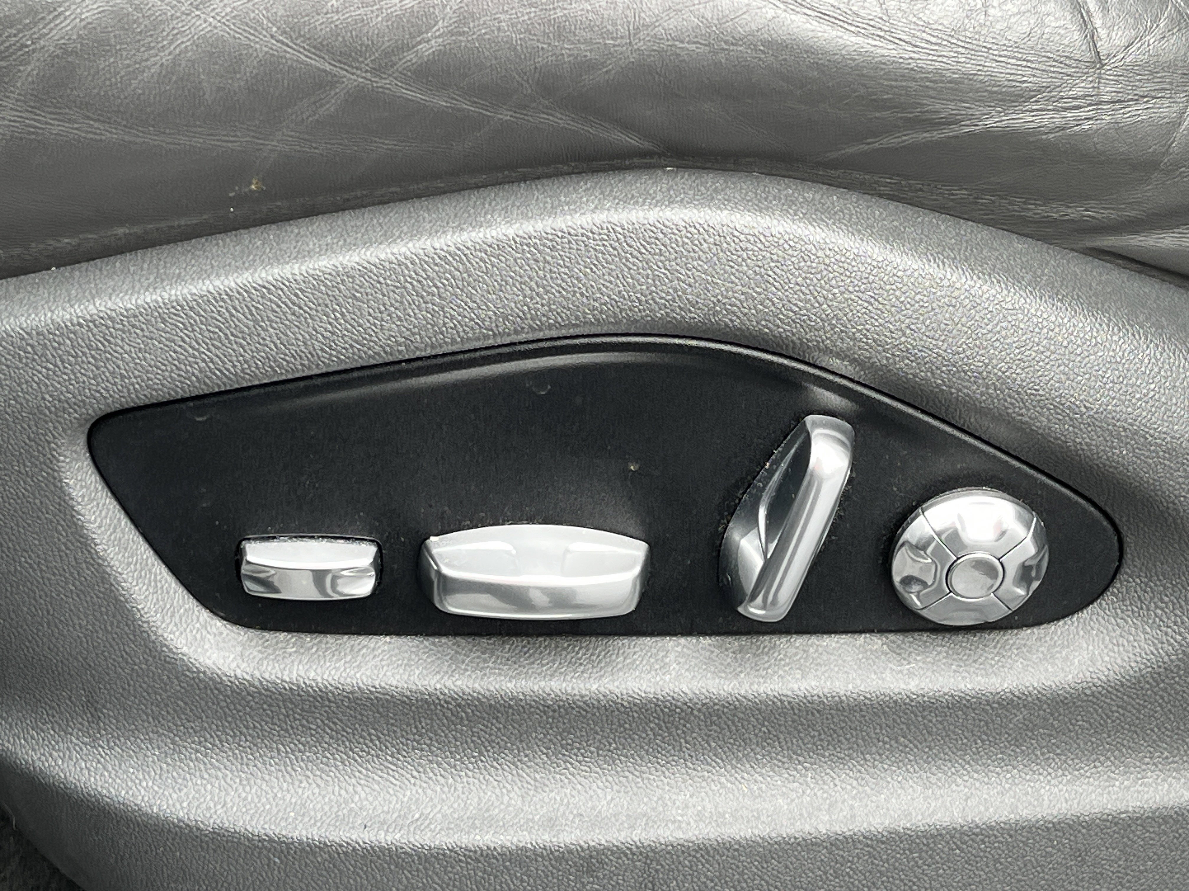 Used 2019 Porsche Cayenne image 17