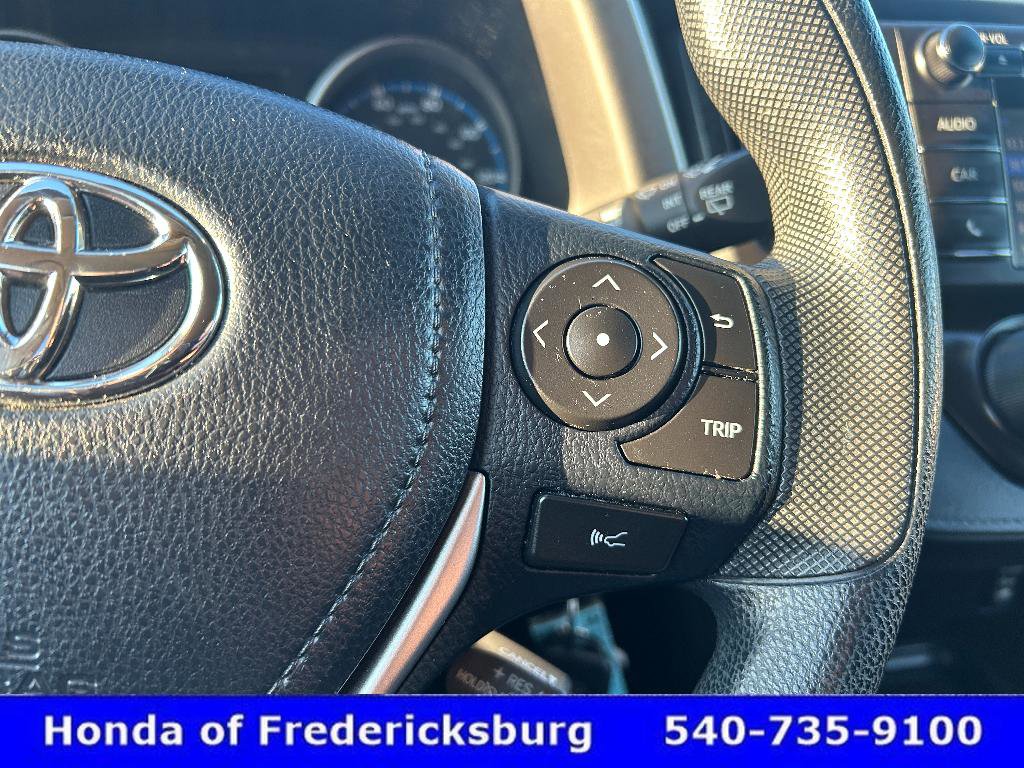 Used 2017 Toyota RAV4 LE image 19