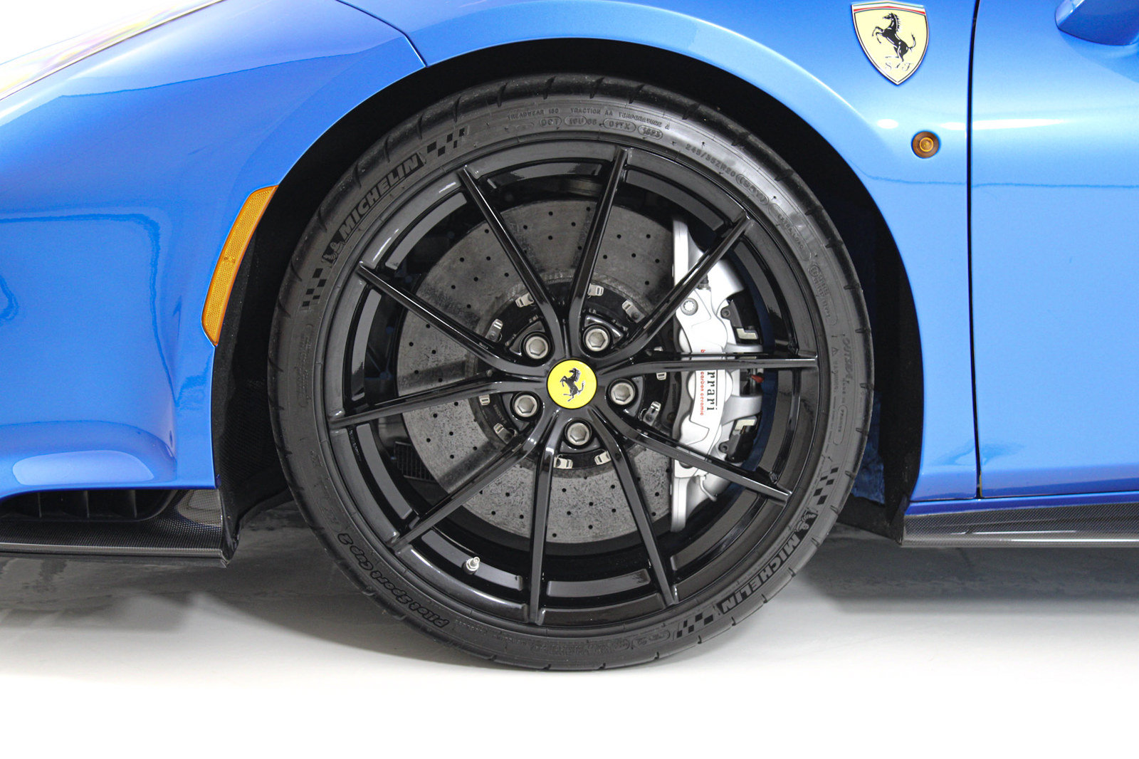 Used 2020 Ferrari 488 Pista Coupe RWD image 13