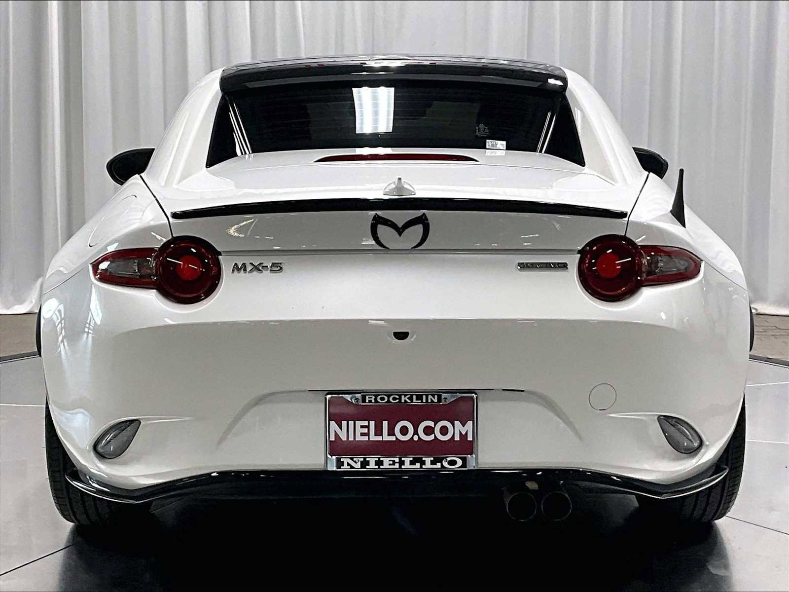 Used 2023 MAZDA MX-5 Miata Grand Touring image 9